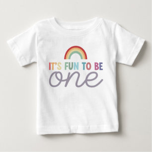 Bunter Spaß Mädchen zum 1. Geburtstag Regenbogen Baby T-shirt