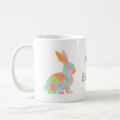 Bunter Wasserfarben-Hase und Happy Easter Text Kaffeetasse (Links)