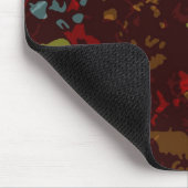 Buntes Blätter und Blumen gegen Tarnung Mousepad (Ecke)