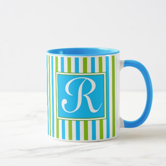 Buntes blaues und grünes Streifen-Muster-Monogramm Tasse (Rechts)