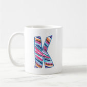 Buntes Buchstabe K wie in Kay Kaffeetasse (Links)