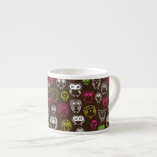 Buntes Eulengekritzel-Hintergrundmuster Espressotasse (Vorderseite Rechts)