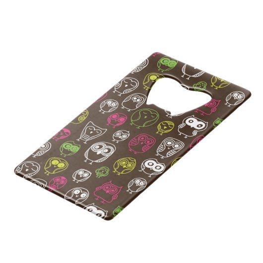 Buntes Eulengekritzel-Hintergrundmuster Geldkarten Flaschenöffner (Rückseite Schrägansicht)