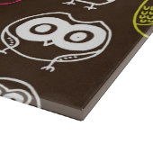 Buntes Eulengekritzel-Hintergrundmuster Schneidebrett (Ecke)