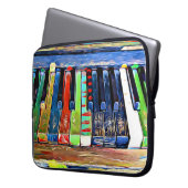 Buntes gemaltes Klavier befestigt künstlerische Laptopschutzhülle (Vorderseite Links)