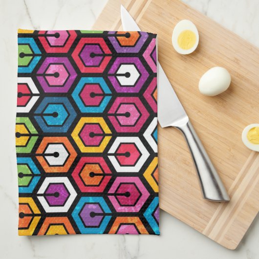 Buntes geometrisches Muster mit Hexagonen Handtuch (Viertel Falte)