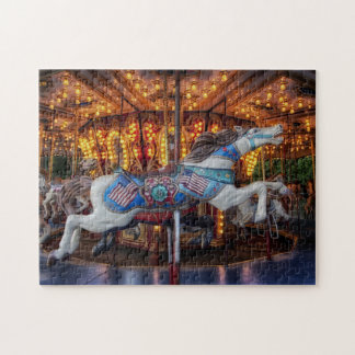 Buntes Karussell-Pferd und fröhliche gehen Runde Puzzle