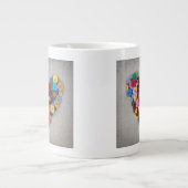 Buntes Knopf-Herz Jumbo-Tasse (Vorderseite)