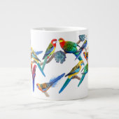 Buntes Rosella plappert riesige Tasse nach (Vorderseite)
