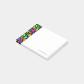 Buntes Schädelmuster im Schwarzen Post-it Klebezettel (angewinkelt)