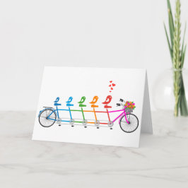 buntes Tandemfahrrad mit süßer Vogelfamilie Karte