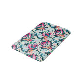 Buntes tropisches Muster Badematte (Schrägansicht)
