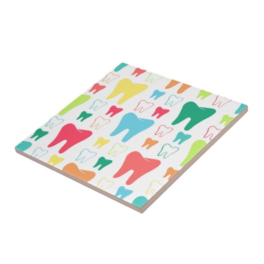 Buntes Zahn-Muster Fliese (Seite)