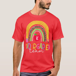 Buntstift Regenbogen Kindergarten-Team Erster Tag T-Shirt