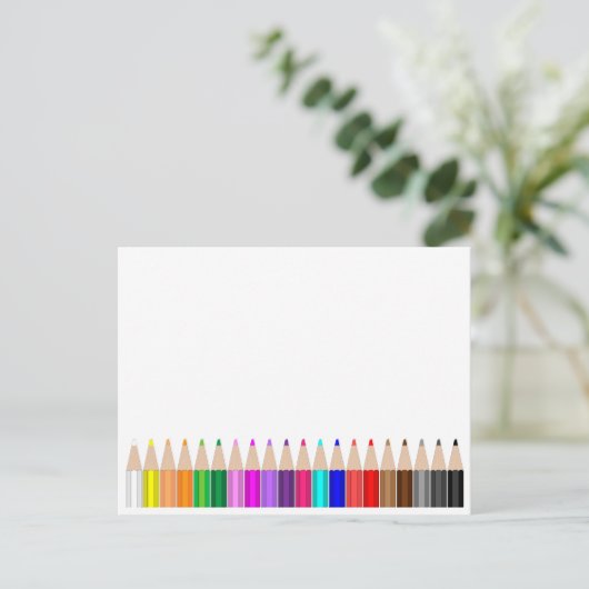 Buntstifte in einer Reihe Postkarte (Stehend Vorderseite)