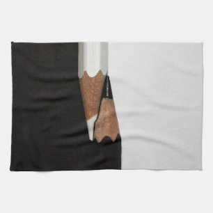 Buntstifte schwarz weiß handtuch