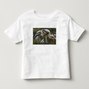 Buntstörche & Jungtier im Nest, Keoladeo Kleinkind T-shirt