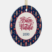 Buon Natale Folk Santa Reindeer Blue Custom Keramik Ornament (Rechts)