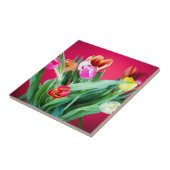 Buquet of tulips on red fliese (Seite)
