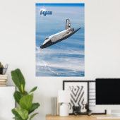 Buran: Legendary Soviet Shuttle in Flight  Poster (Heimbüro)