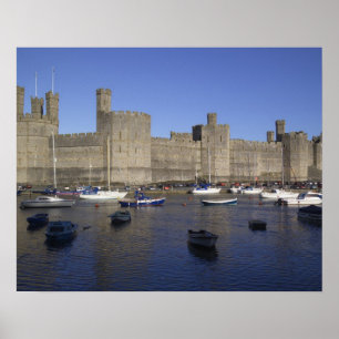 Burg Caernarfon, Gwynedd, Wales (RF) Poster