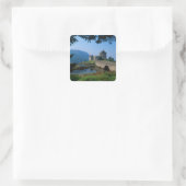 Burg Eilean Donan, Highlands, Schottland 2 Quadratischer Aufkleber (Tasche)