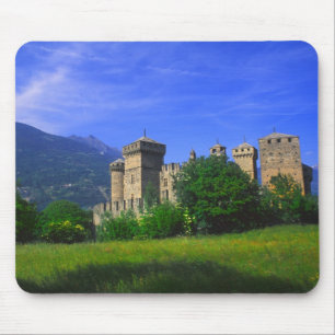 Burg Fenis bei den italienischen Alpen in Fenis, Mousepad
