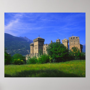 Burg Fenis bei den Italienischen Alpen in Fenis, Poster