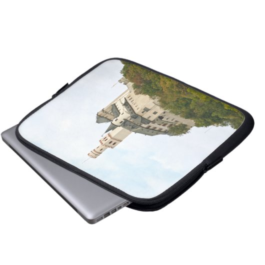 Burg Laptopschutzhülle (Vorne Knopf)