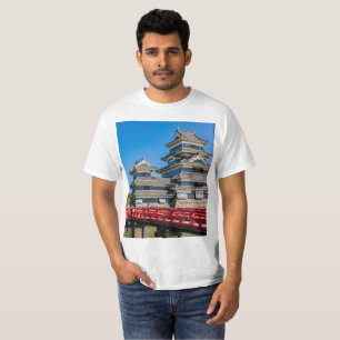 Burg Matsumoto und Brücke T-Shirt