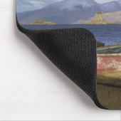 Burg Stalker mit Fischerboot im Schloss Mousepad (Ecke)