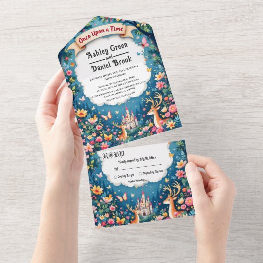 Burg von Wald auf Märchensee Hochzeit All In One Einladung (Abreißtisch)