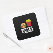 Burger And Fries Better Together Playful Graphic S Quadratischer Aufkleber (Umschlag)