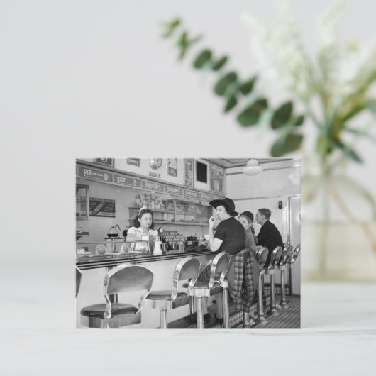 Burger Joint der 40er Jahre Postkarte (Stehend Vorderseite)