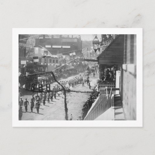 Bürger von Deadwood Celebrate Abschluss von 2 Postkarte (Vorderseite)