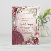 Burgund Blume kleiden Gold Frame Quinceanera Einladung (Stehend Vorderseite)