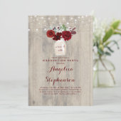 Burgund Blume Mason Jar Rustic Graduation Party Einladung (Stehend Vorderseite)