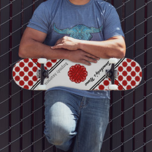 Burgund Blume Ribbon von Kenneth Yoncich Skateboard