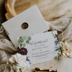 Burgund Blumengrün Elopement Ankündigung