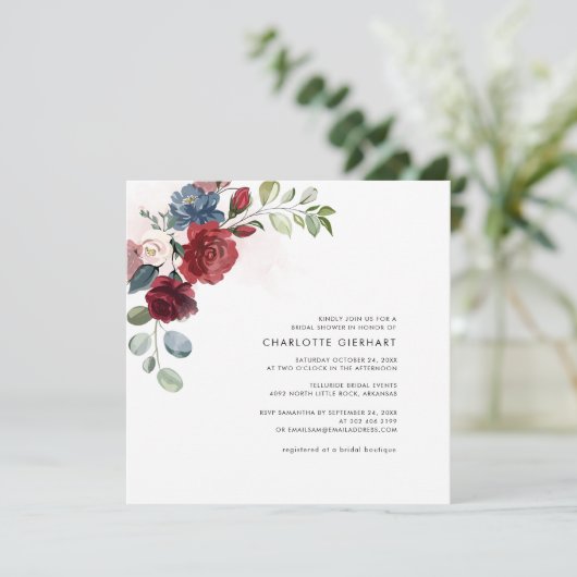 Burgund Blumengrün Foliage Brautparty Einladung (Stehend Vorderseite)