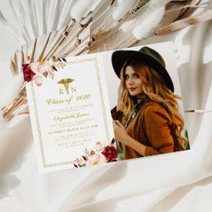 Burgund Blumenpflege Schule Foto Abschluss Einladung