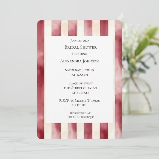 Burgund Cream Stripes Brautparty Einladung (Stehend Vorderseite)