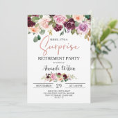 Burgund Elegantes Script Surprise Retirement Party Einladung (Stehend Vorderseite)