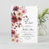 Burgund Fall in Liebe Weinkultur Rose Rosa Brautpa Einladung (Stehend Vorderseite)