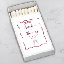 Burgund Handgezeichnete Doodle-Wellige-Rahmen-Boge