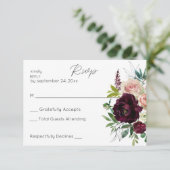 Burgund & Light Pink Blush Bloral RSVP Karte (Stehend Vorderseite)