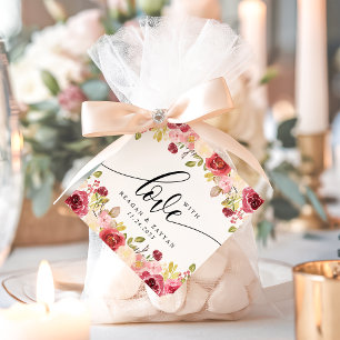 Burgund Merlot Blumenhochzeit mit Liebe Geschenkanhänger