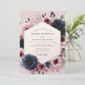 Burgund-Moody-Bloom-Assemblage-Hochzeit Einladung (Stehend Vorderseite)