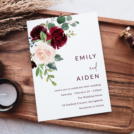 Burgund Roter Wein & Blush Bloral Wedding Einladung