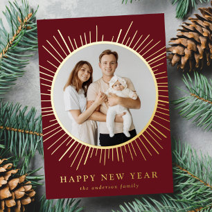 Burgund und Gold Sunburst Happy New Year Foto Folien Feiertagskarte
